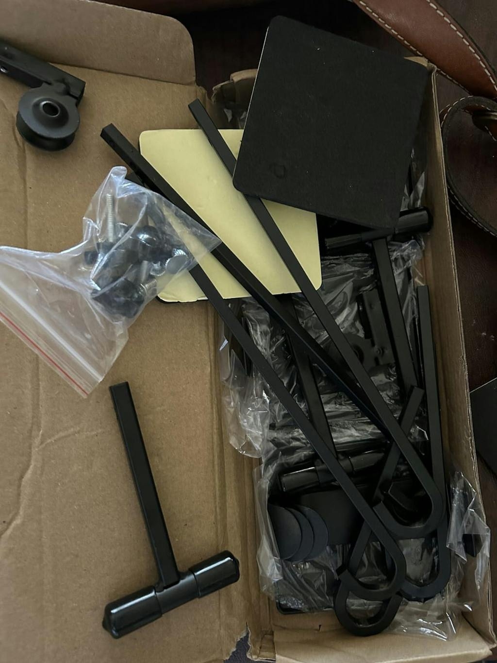 🔥 HOT SALE 50% OFF 🔥 2 In 1 Adjustable Christmas Garland & Stocking Hanger